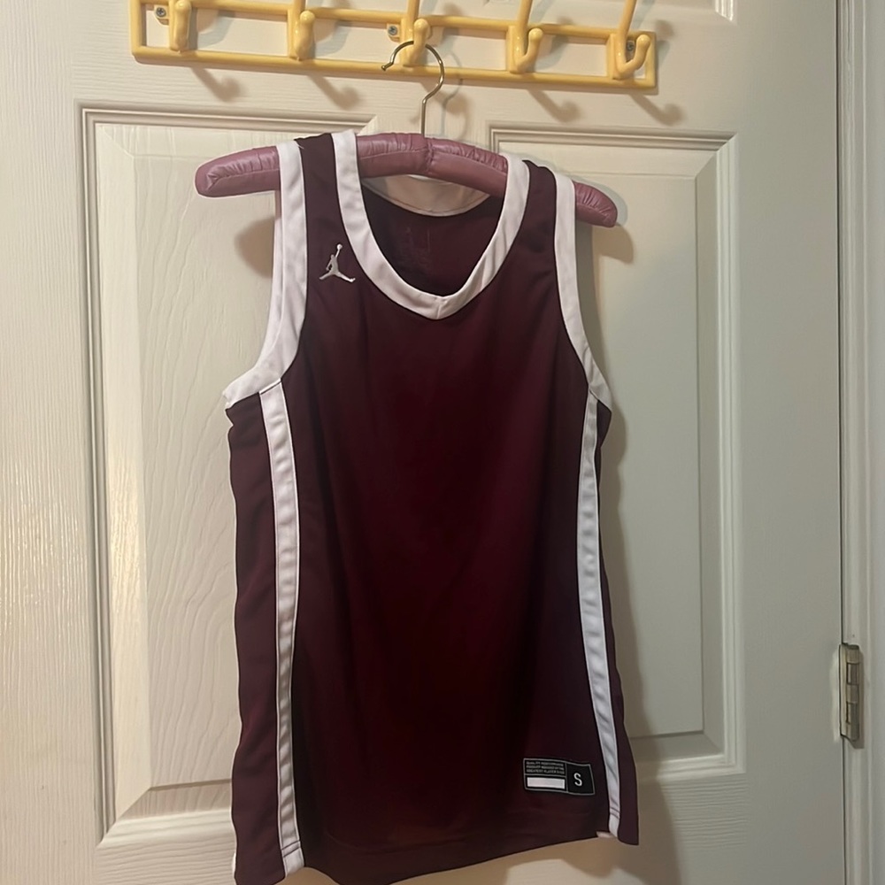 Nike Dri-Fit Jordan top